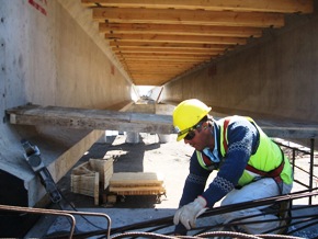 MOP repara tres importantes puentes sobre el río Mataquito