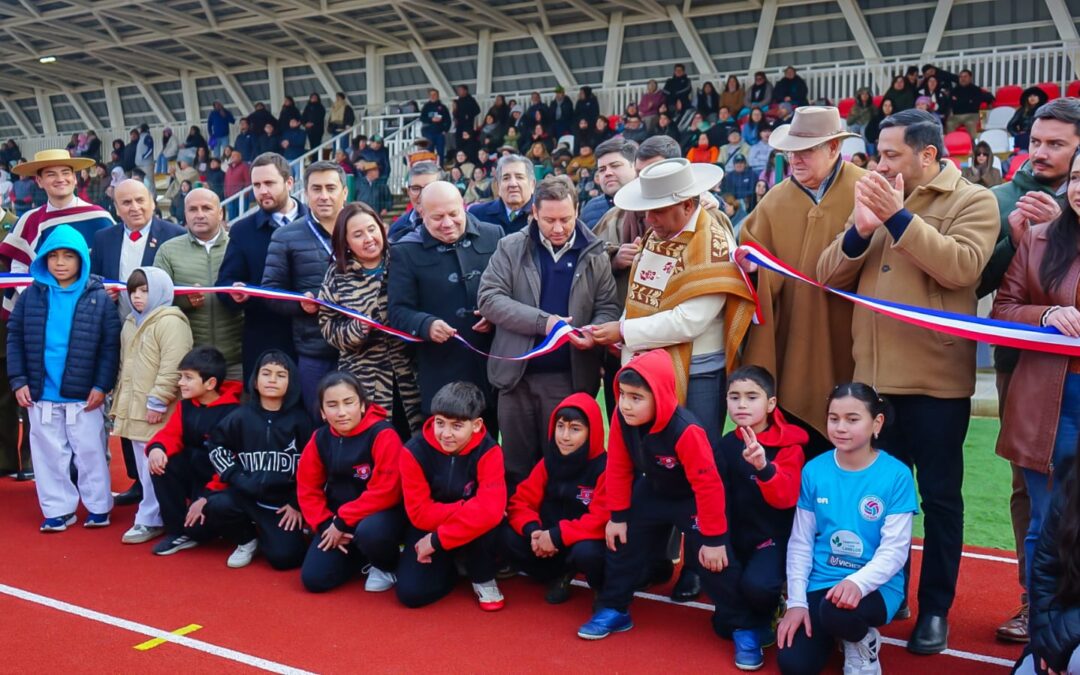 Masiva y atractiva inauguración del Complejo Deportivo de Colbún